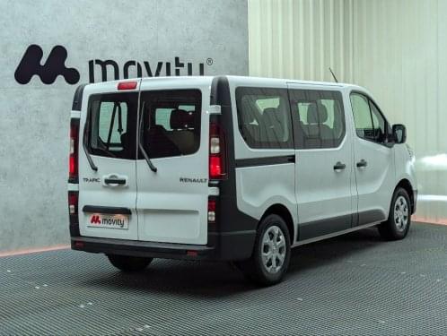 RENAULT TRAFIC 2.0 BLUEDCI 130CV PASSENGER 9 PL 2021 de segunda mano
