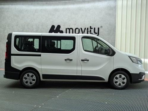RENAULT TRAFIC 2.0 BLUEDCI 130CV PASSENGER 9 PL 2021 de segunda mano