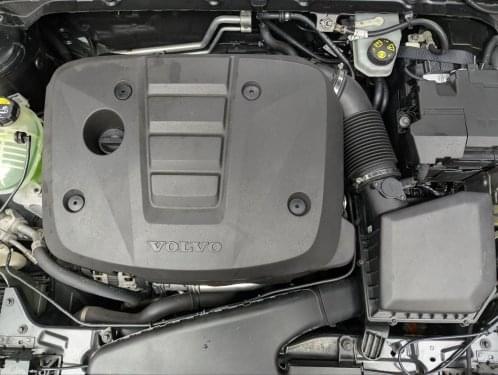 VOLVO XC40 D3 2.0 150CV MOMENTUM 2019 de segunda mano