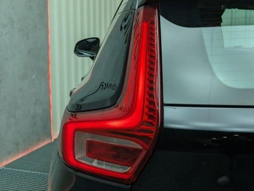 VOLVO XC40 D3 2.0 150CV MOMENTUM 2019 de segunda mano