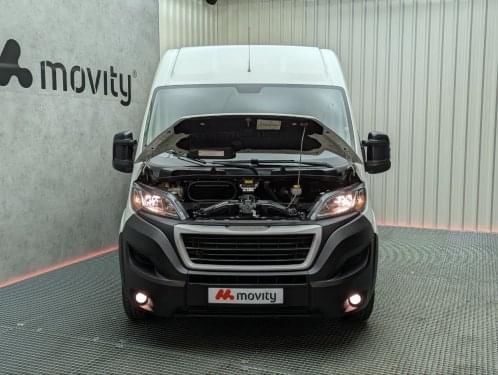 PEUGEOT BOXER FURGON 2.2 BLUE HDI 140 335 L2H2 PREMIUM 2020 de segunda mano