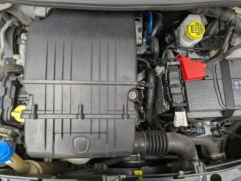 FIAT 500 1.2 8V 70CV LOUNGE 2018 de segunda mano