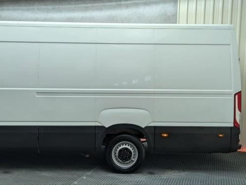 IVECO DAILY 35S16 L4 H2 156CV 2023 de segunda mano