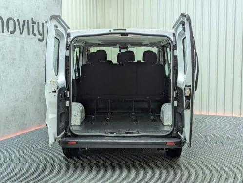 RENAULT TRAFIC COMBI MIXTO 6PL 2.0 BLUEDCI 150CV L1 H1 2023 de segunda mano