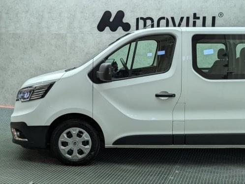 RENAULT TRAFIC COMBI MIXTO 6PL 2.0 BLUEDCI 150CV L1 H1 2023 de segunda mano
