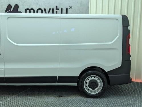 RENAULT TRAFIC FURGON 2.0 BLUEDCI 130CV L2H1 2023 de segunda mano