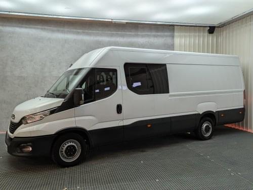 IVECO DAILY COMBI 35S16 2.3 156CV 6 PLAZAS L4 H2 2023 de segunda mano