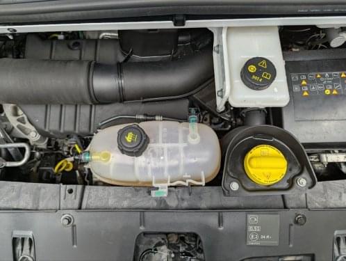 NISSAN NV 300 COMBI 9 2.0 DCI COMFORT 120CV 2021 de segunda mano