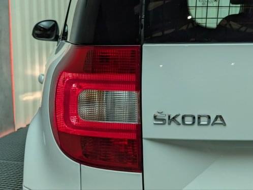 SKODA YETI 2.0 TDI 110CV 4X4 OUTDOOR 2015 de segunda mano