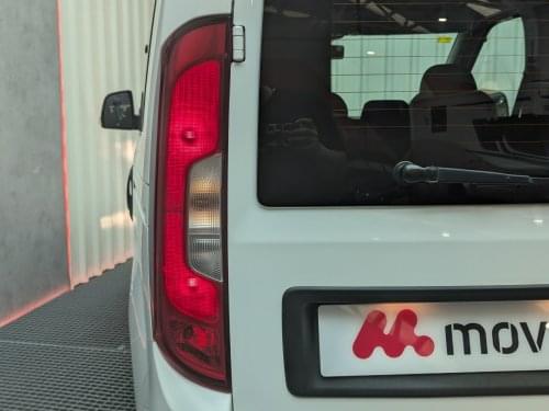 FIAT DOBLO COMBI 1.6 MJT 105CV N1 COMBI 2022 de segunda mano