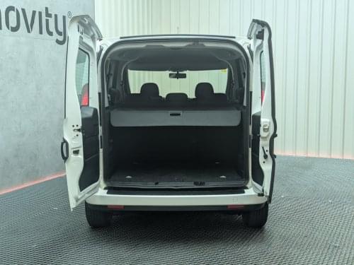 FIAT DOBLO COMBI 1.6 MJT 105CV N1 COMBI 2022 de segunda mano