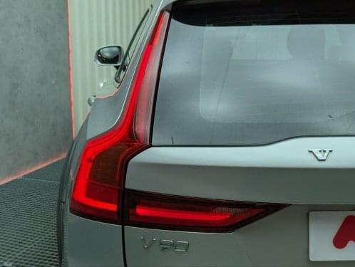 VOLVO V90 CROSS COUNTRY D4 AWD 190CV AUTO 2020 de segunda mano