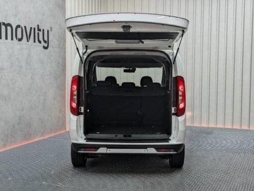 FIAT DOBLO COMBI 1.6 MJT 120CV TREKKING N1 2022 de segunda mano