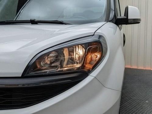 FIAT DOBLO COMBI 1.6 MJT 120CV TREKKING N1 2022 de segunda mano