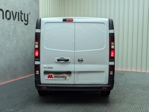 NISSAN NV 300 FURGON ISOTERMO 2.0DCI 120CV L2H1 2020 de segunda mano