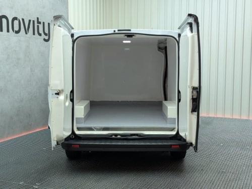 NISSAN NV 300 FURGON ISOTERMO 2.0DCI 120CV L2H1 2020 de segunda mano