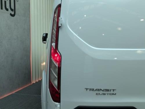 FORD TRANSIT CUSTOM VAN 2.0 TDCI 130CV L2H1 MHEV 2020 de segunda mano