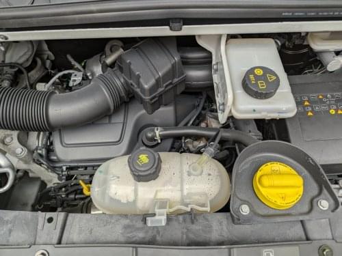 NISSAN NV 300 1.6DCI 120CV COMBI 6 L2 H1 2019 de segunda mano