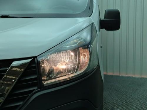 NISSAN NV 300 1.6DCI 120CV COMBI 6 L2 H1 2019 de segunda mano