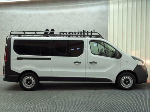 NISSAN NV 300 1.6DCI 120CV COMBI 6 L2H1 2018 de segunda mano
