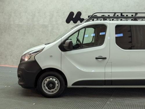 NISSAN NV 300 1.6DCI 120CV COMBI 6 L2H1 2018 de segunda mano
