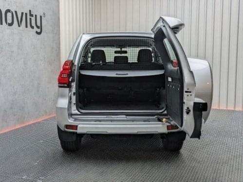 TOYOTA LAND CRUISER 2.8 D-4D 3P VX 204CV 4x4 2021 de segunda mano