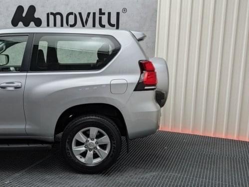 TOYOTA LAND CRUISER 2.8 D-4D 3P VX 204CV 4x4 2021 de segunda mano
