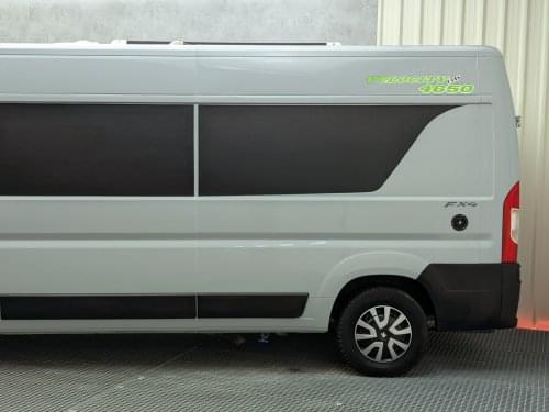 PEUGEOT BOXER L3H2 AUTOCARAVANA 2.2 BLUEHDI 140CV 2022 de segunda mano