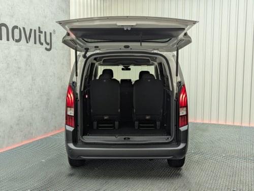 PEUGEOT RIFTER 1.5 BLUEHDI 130CV ACTIVE PACK LONG 7 PL 2019 de segunda mano