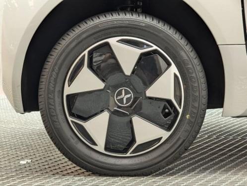 XEV YOYO STANDARD V22 L7 e-C 15KW 20CV 2023 de segunda mano