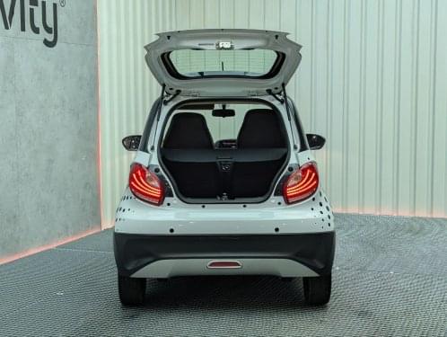 ZHIDOU INVICTA CITYCAR D2SM1  17KWH 2022 de segunda mano