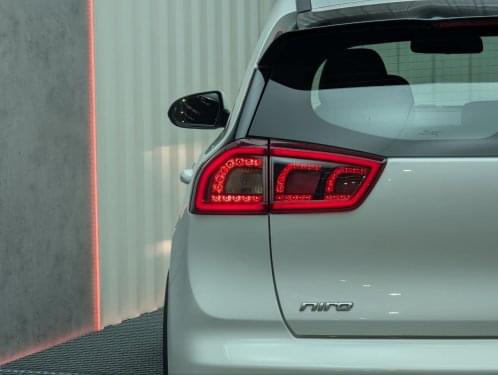 KIA NIRO 1.6 GDI HIBRIDO DRIVE 2016 de segunda mano