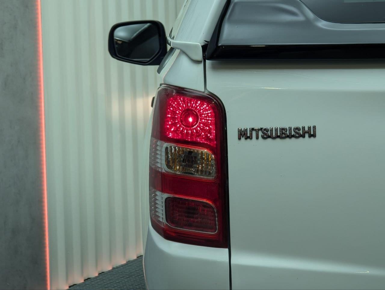 MITSUBISHI L200 D/C 250 DI-D M-PRO 154CV 4X4 16 