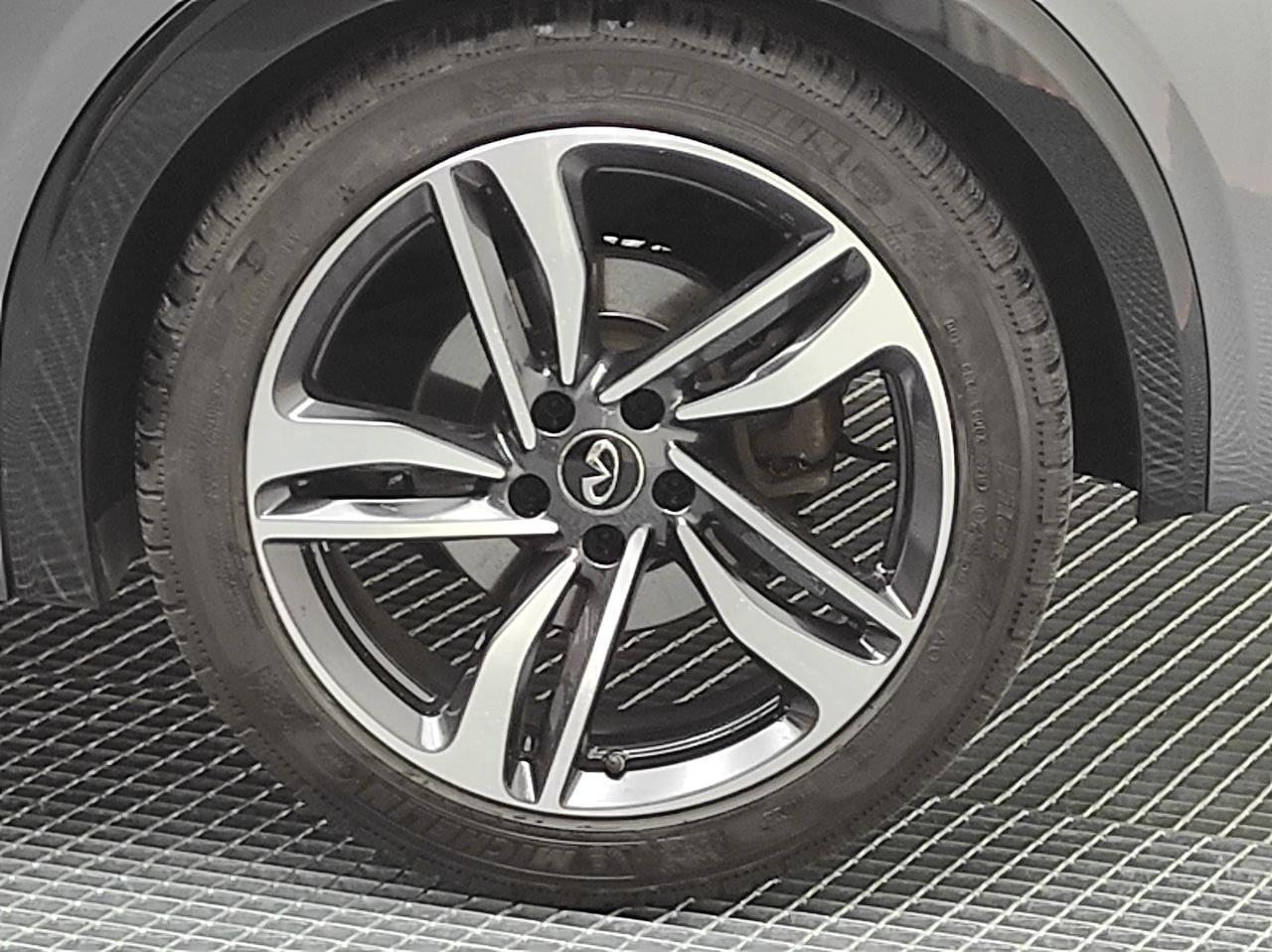 INFINITI Q30 2.2 D  SPORT 170CV 10 