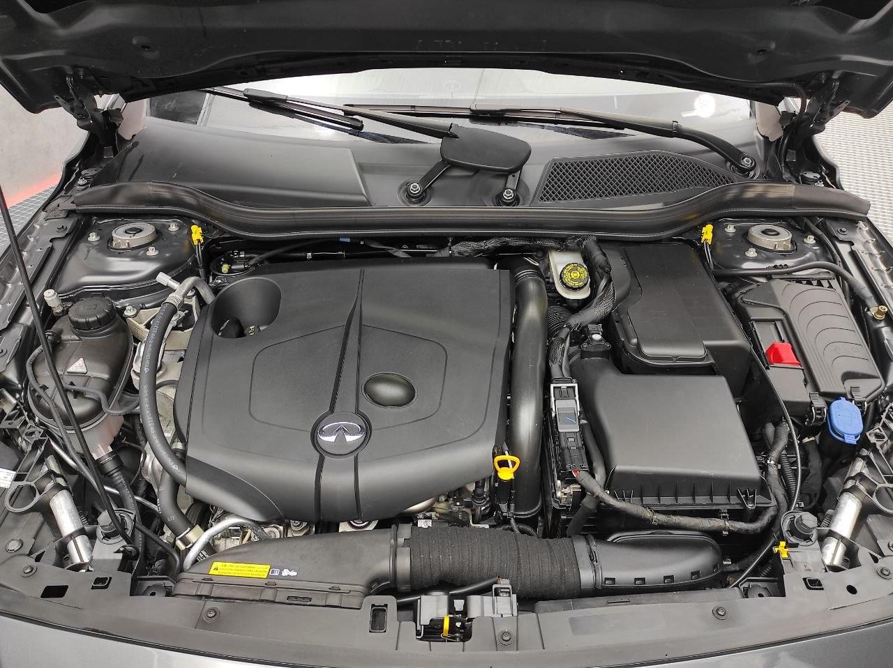 INFINITI Q30 2.2 D  SPORT 170CV 13 