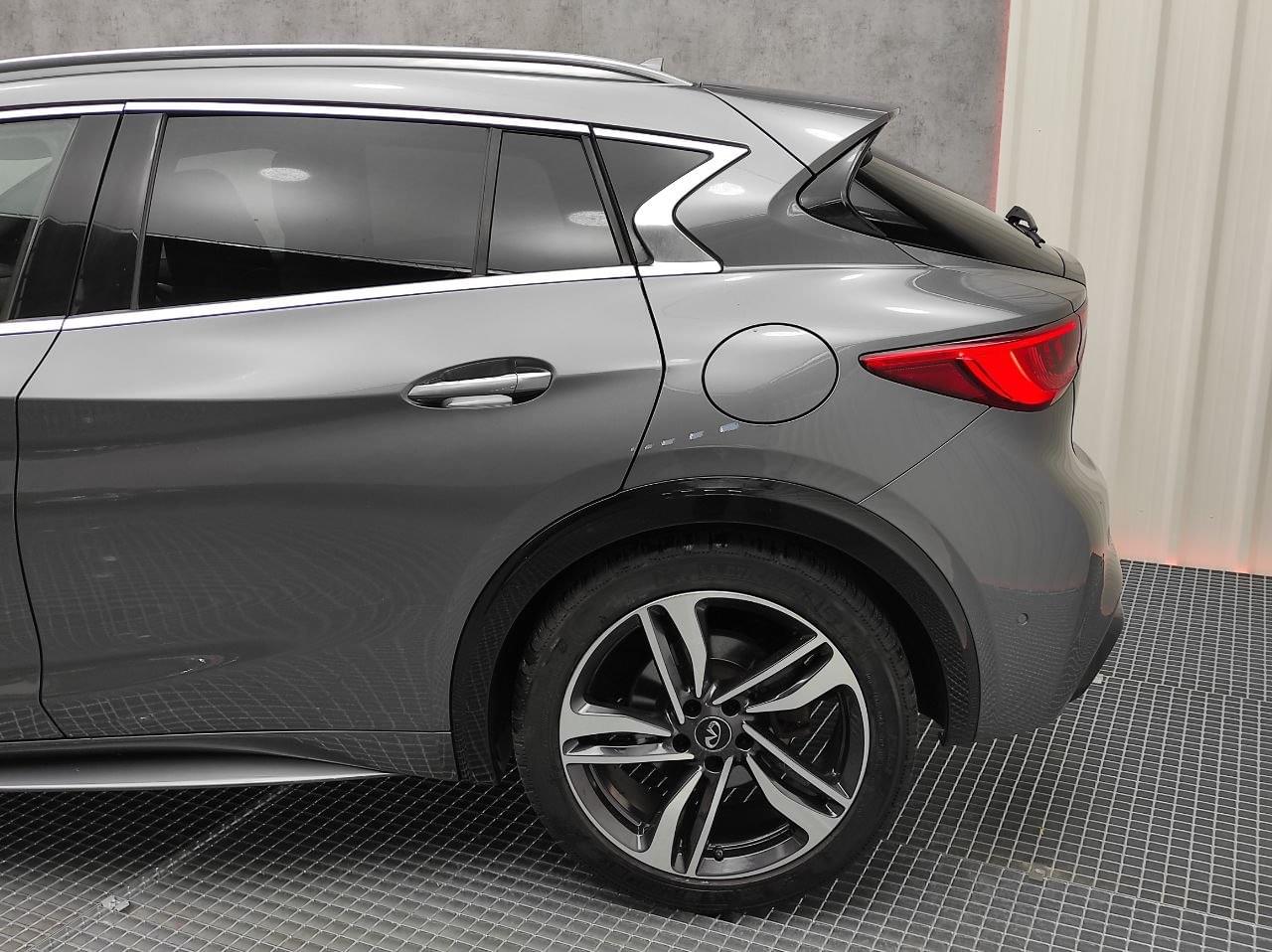 INFINITI Q30 2.2 D  SPORT 170CV 8 