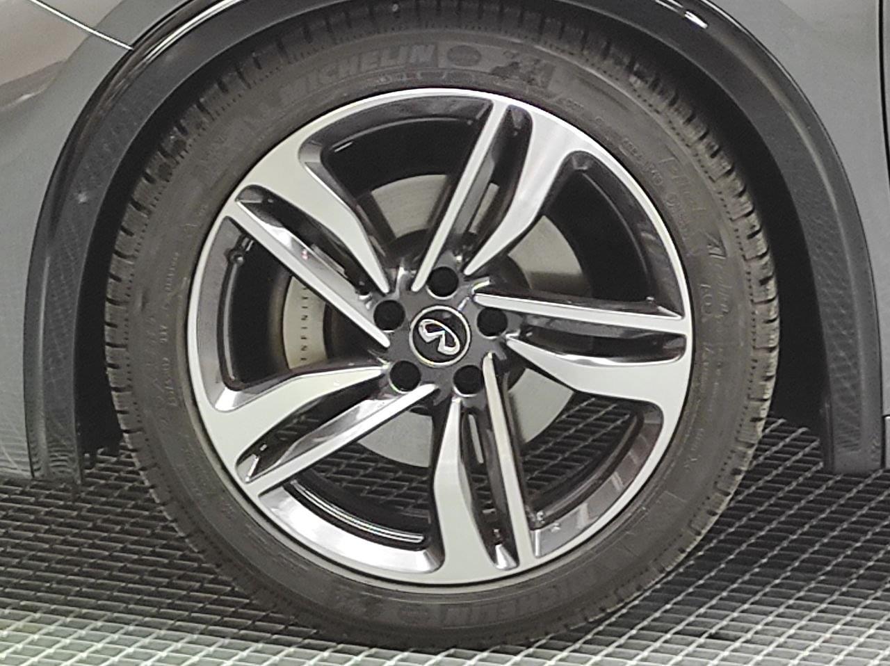 INFINITI Q30 2.2 D  SPORT 170CV 9 