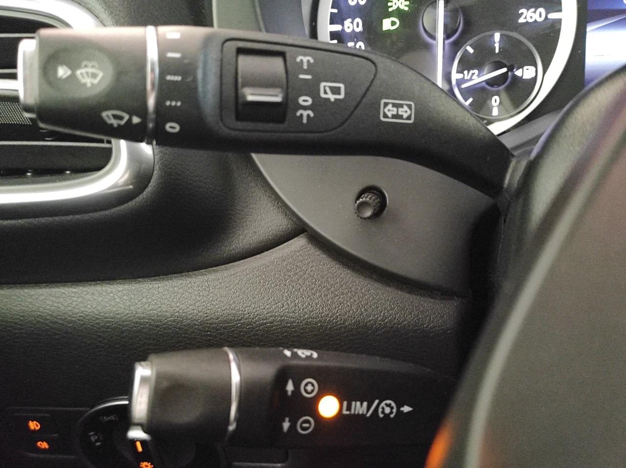 INFINITI Q30 2.2 D  SPORT 170CV 37 