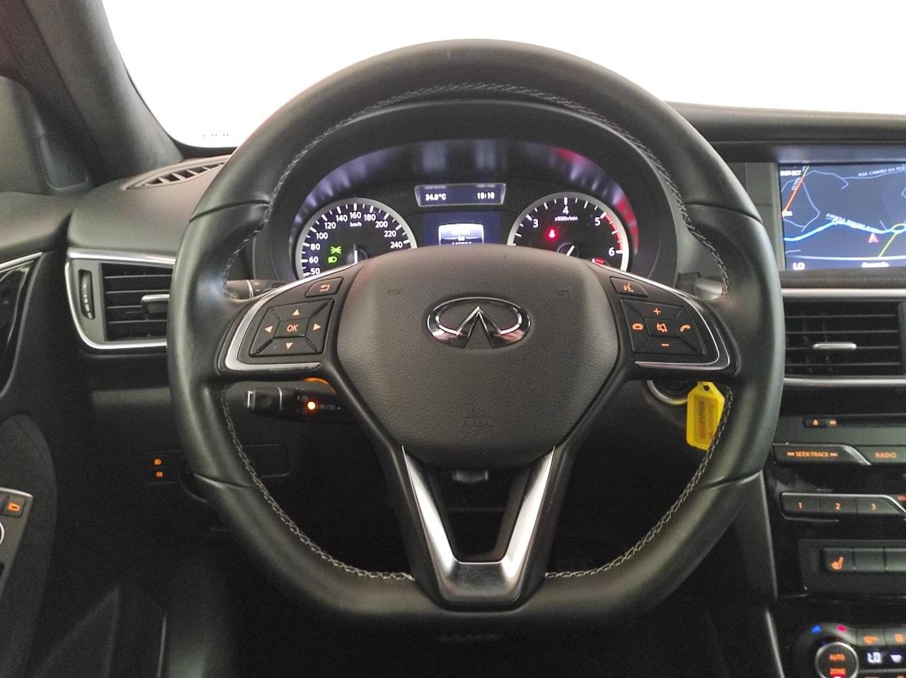 INFINITI Q30 2.2 D  SPORT 170CV 25 