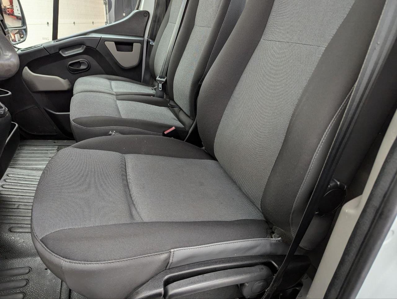 RENAULT MASTER 2.3 DCI 130CV L3 CAJA ABIERTA CON PLUMA 20 
