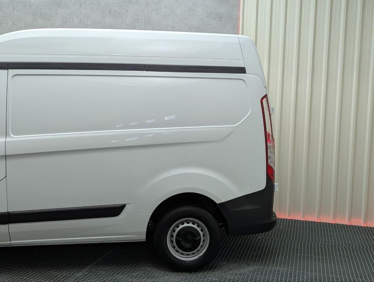 FORD TRANSIT CUSTOM FURGON 2.0 TDCI 105CV L1H2 TREND 8 