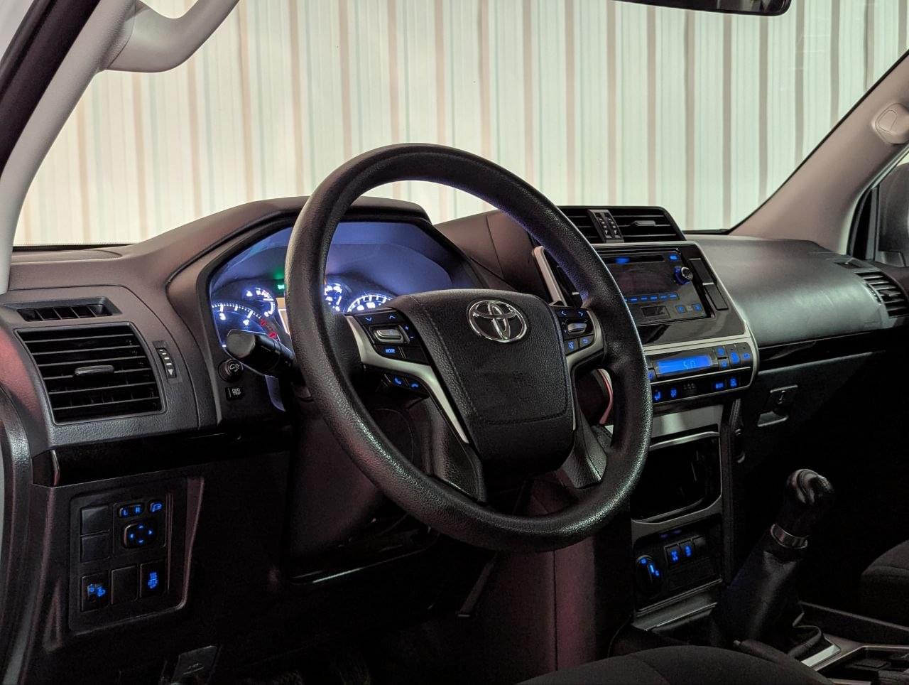 TOYOTA LAND CRUISER 2.8 D-4D 3P GX 19 