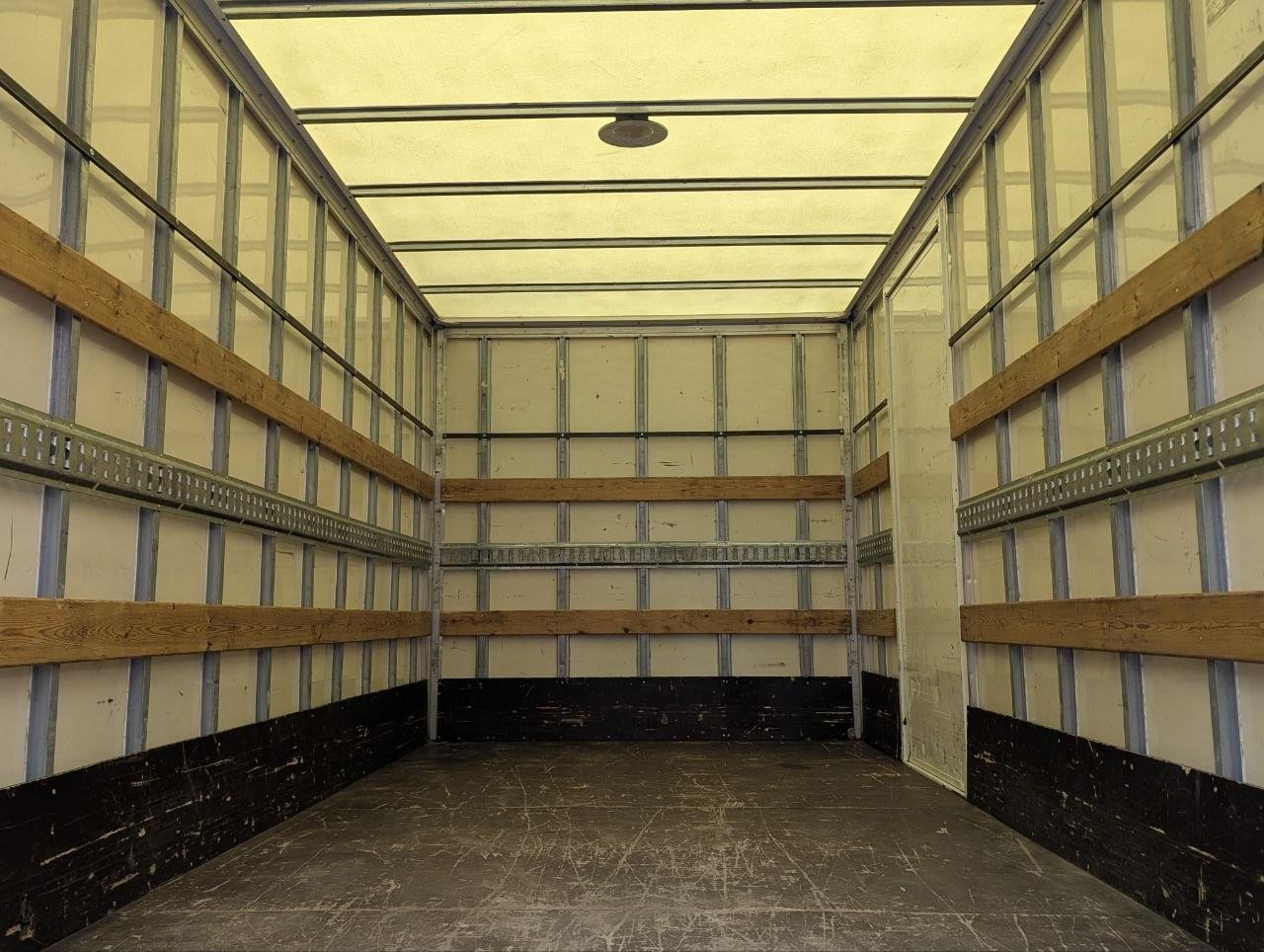 IVECO 35C14 2.3 136CV CARROZADO CON PLATAFORMA 5 
