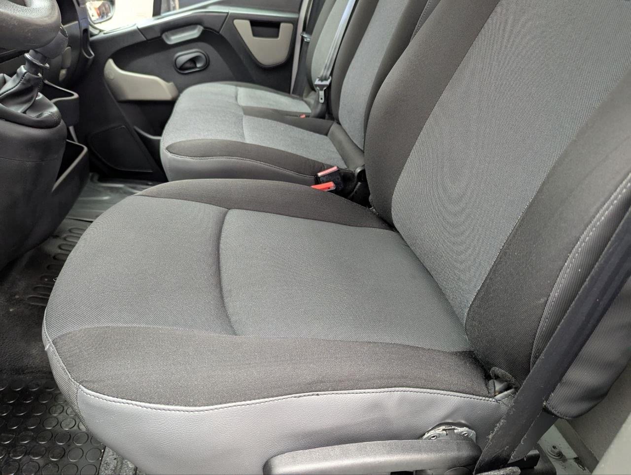 RENAULT MASTER 2.3 DCI 125CV CAJA ABIERTA L4 CON RAMPA 18 