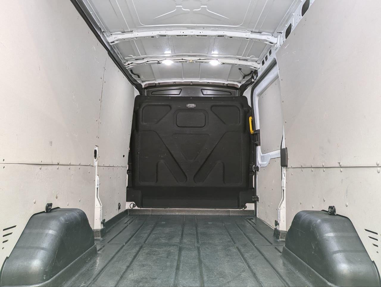 FORD TRANSIT FURGON 350 2.0 TDCI 130CV L3H2 FWD 22 