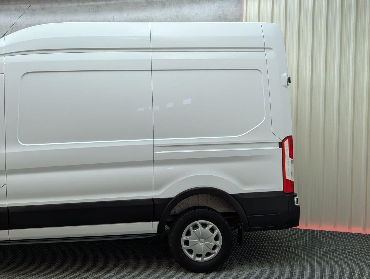 FORD TRANSIT FURGON 330 2.0 TDCI 130CV L2H3 8 