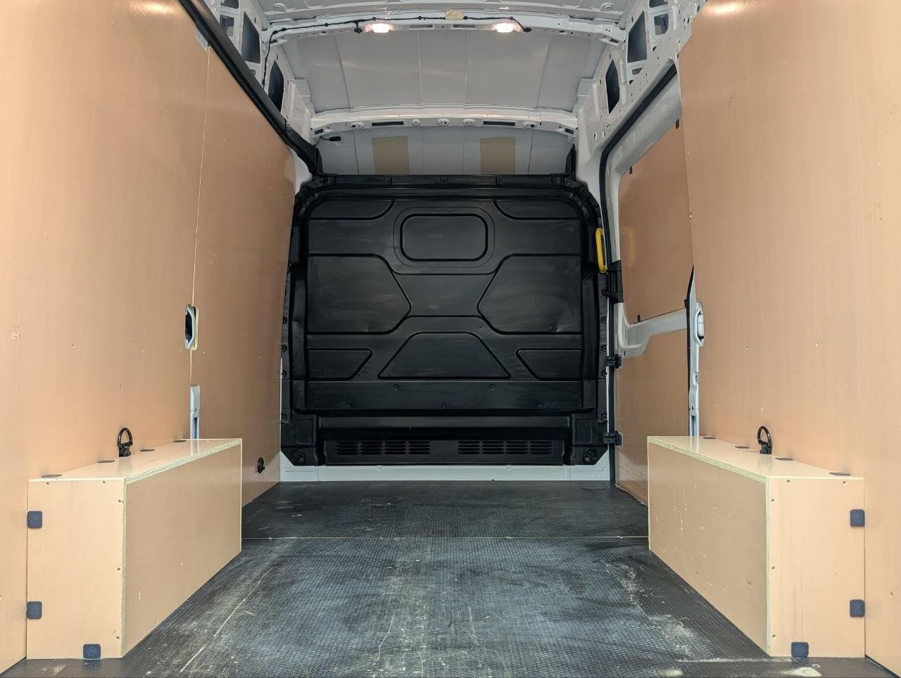 FORD TRANSIT FURGON 330 2.0 TDCI 130CV L2H3 23 