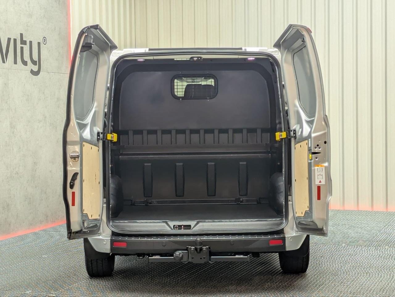 FORD TRANSIT CUSTOM FURGON MIXTO COMBI 6 2.0 TDCI 130CV 18 