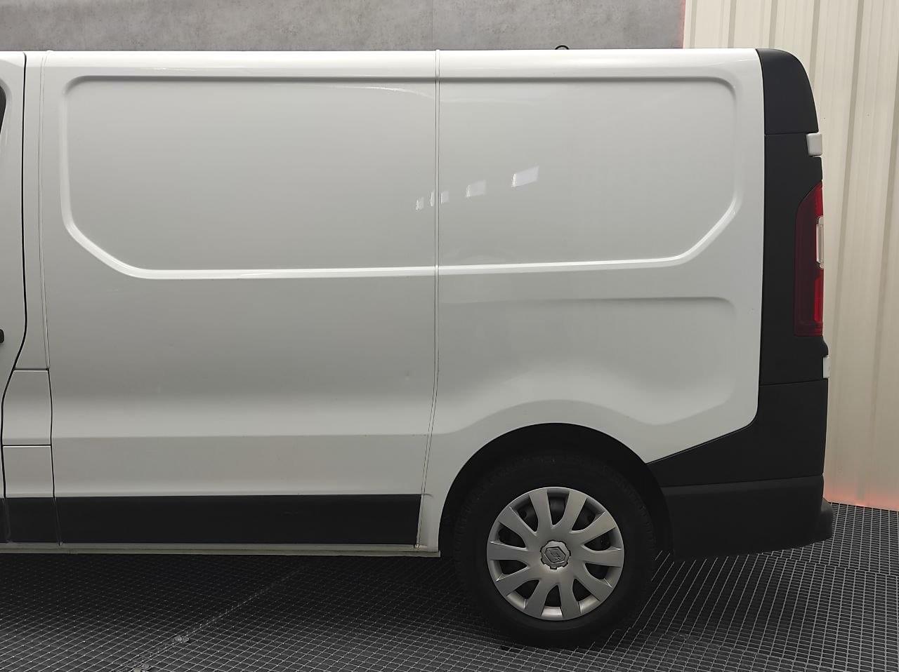 RENAULT TRAFIC 1.6 DCI 120CV L1H1 8 