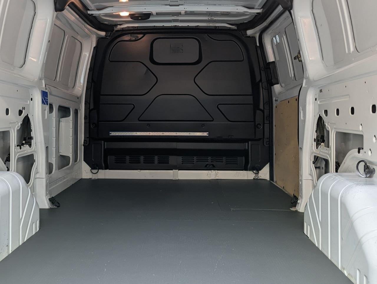 FORD TRANSIT CUSTOM FURGON 2.0 TDCI L2H1 130CV 23 